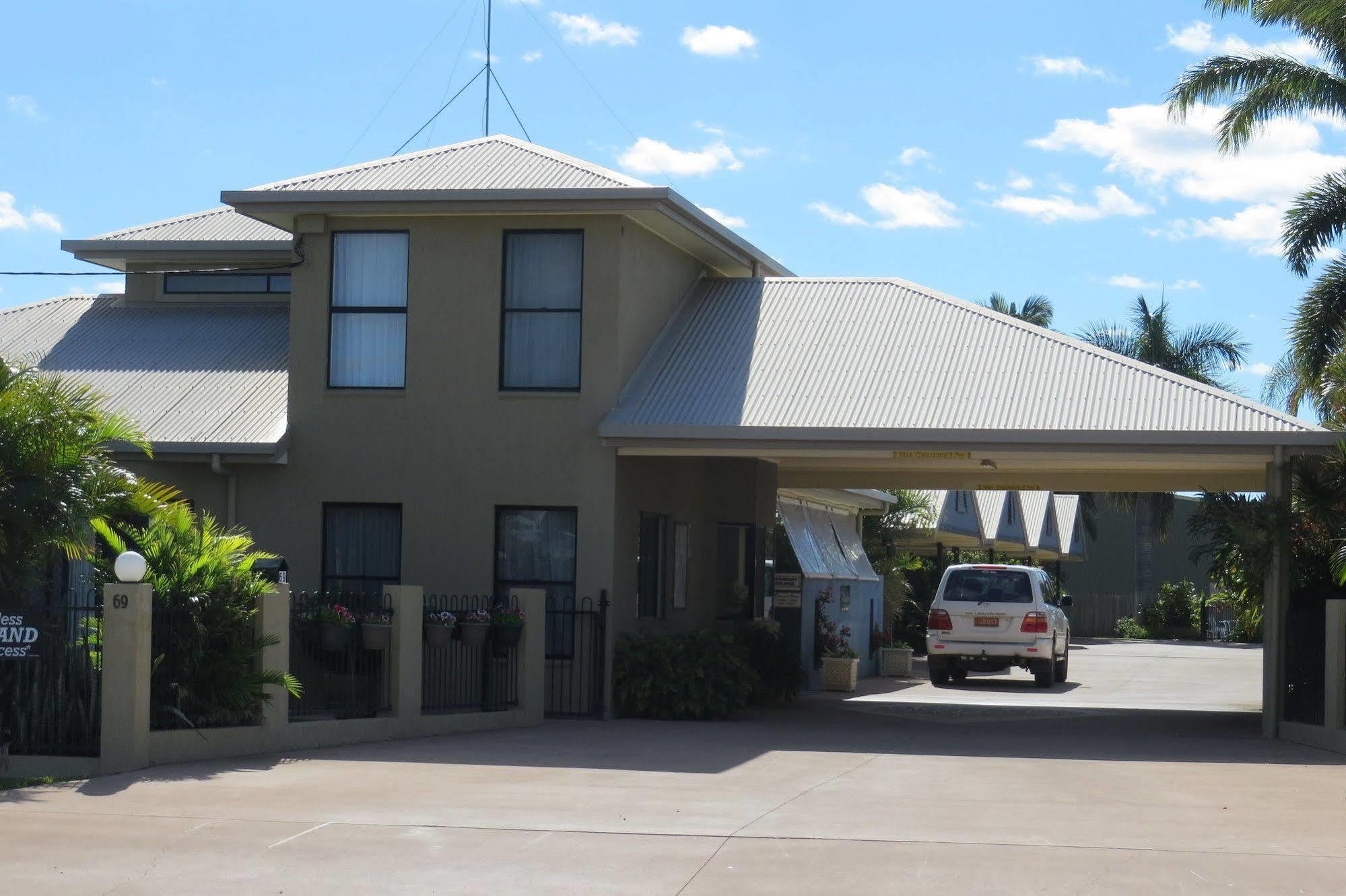 Biloela Palms Motor Inn Exteriör bild